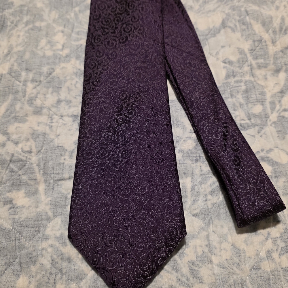 Oscar de la Renta Purple Swirl Tie